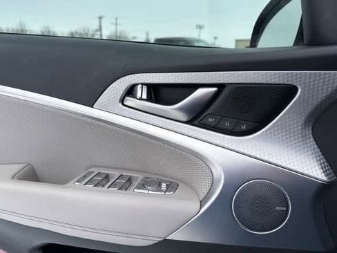 Used 2023 Genesis G70 2.0T w/ Sport Prestige Package image 10