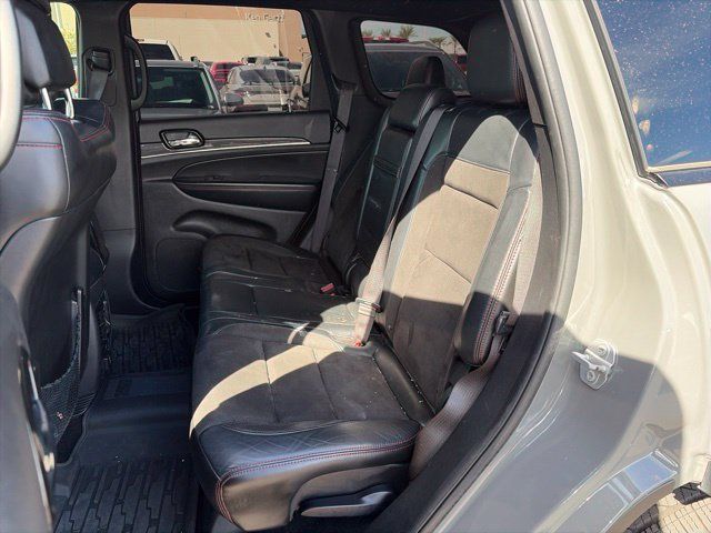 Used 2021 Jeep Grand Cherokee Trailhawk AWD/4WD image 4