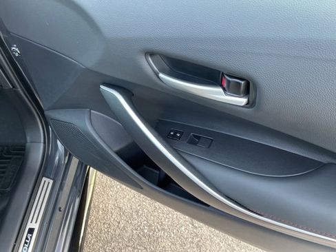 Used 2025 Toyota Corolla SE image 47