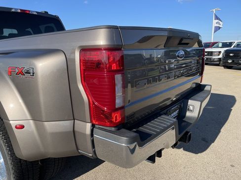 Used 2022 Ford F350 XLT w/ FX4 Off-Road Package image 35