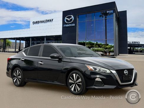 Used 2022 Nissan Altima 2.5 SV FWD image 10