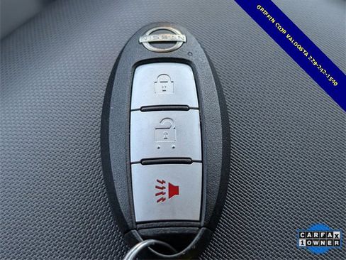 Used 2022 Nissan Frontier SV image 28