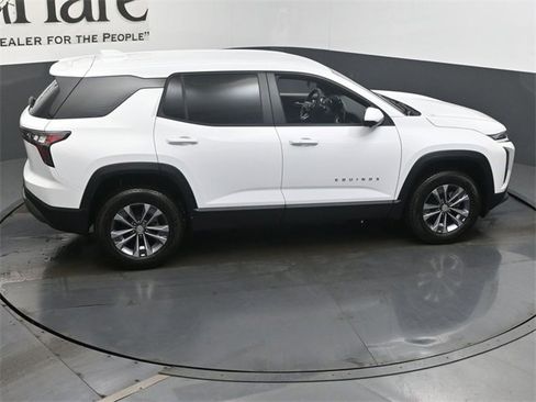 New 2026 Chevrolet Equinox LT w/ Safety and Technology Package image 17