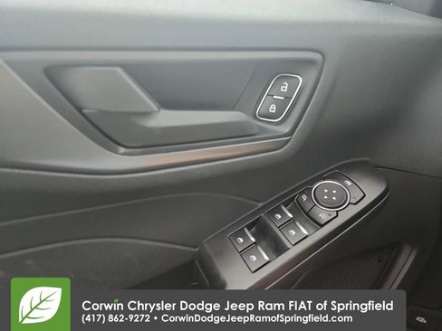Used 2025 Ford Escape Active AWD/4WD image 20