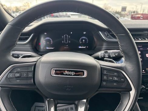 Used 2021 Jeep Grand Cherokee L Laredo image 27