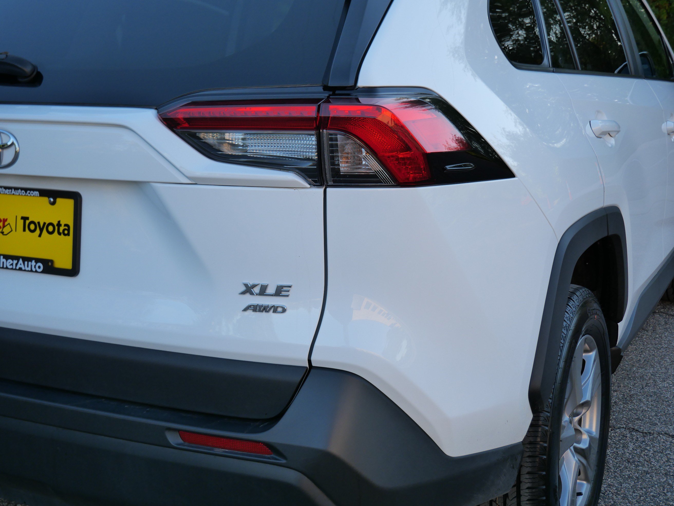 Certified 2025 Toyota RAV4 XLE AWD/4WD image 17
