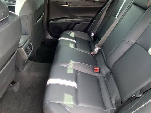 Certified 2026 Toyota Camry Hybrid FWD image 20