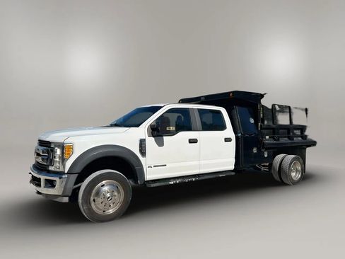 Used 2018 Ford F550 XL Dump Truck image 4