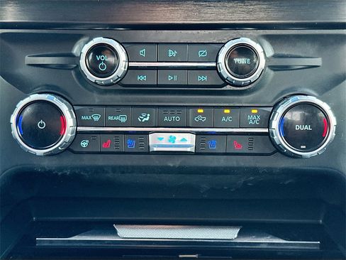 Used 2023 Ford F250 Lariat w/ Lariat Ultimate Package image 16