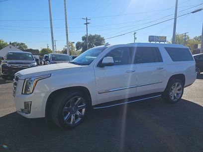Used 2017 Cadillac Escalade ESV Luxury
