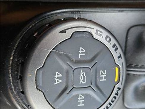 Used 2023 Ford Bronco Outer Banks AWD/4WD image 19