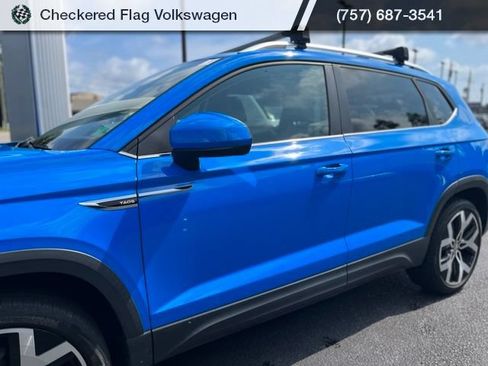 Used 2023 Volkswagen Taos SEL AWD/4WD image 3