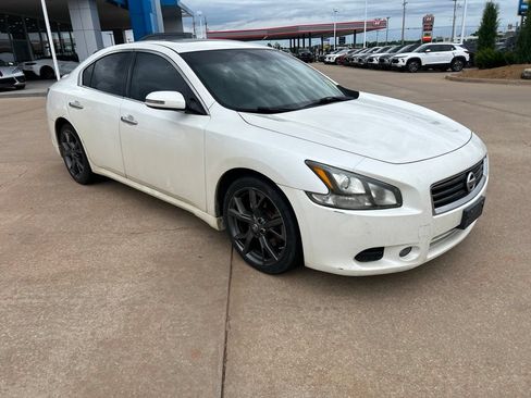 Used 2014 Nissan Maxima 3.5 SV w/ Sport Package FWD image 7