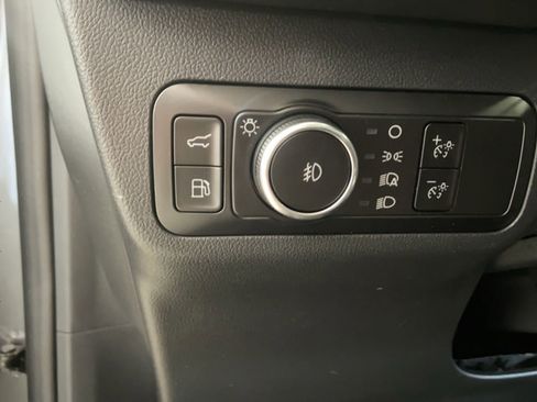 New 2025 Ford Escape SE w/ PHEV Premium Package FWD image 25