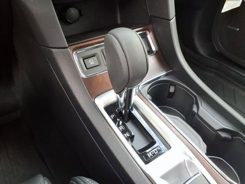 New 2025 Subaru Ascent Touring w/ Popular Package #2 image 8