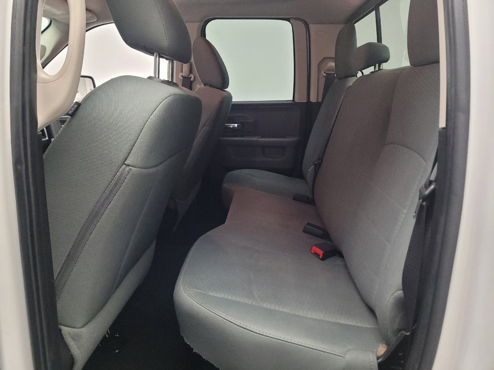 Used 2016 RAM 1500 Classic SLT AWD/4WD image 18