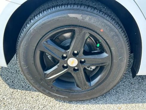 Used 2024 Chevrolet Malibu LS FWD image 7