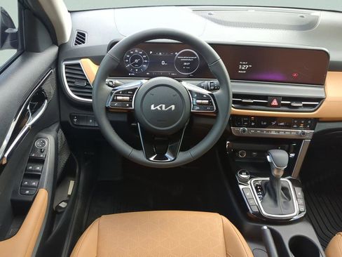 New 2026 Kia Seltos EX image 23