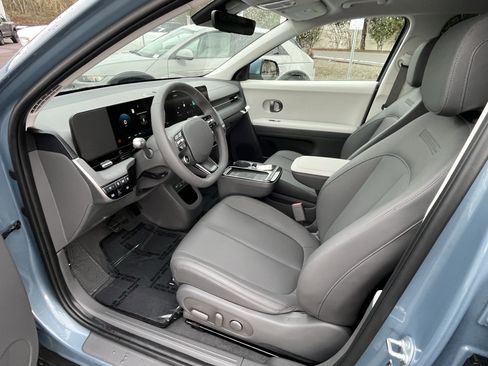 Used 2025 Hyundai Ioniq 5 SEL image 10