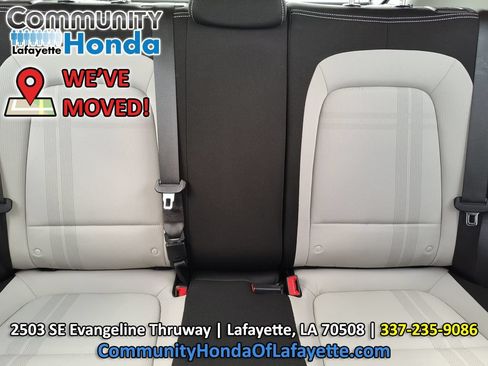 Used 2023 Hyundai Venue SEL FWD image 34