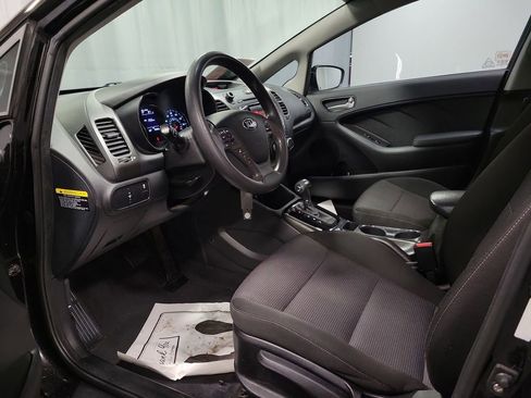 Used 2018 Kia Forte LX image 13