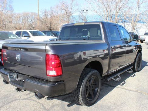 Used 2018 RAM 1500 Express w/ Express Value Package image 10