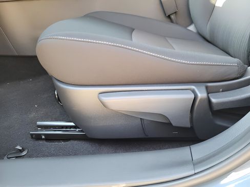 New 2025 Nissan Sentra SV image 15