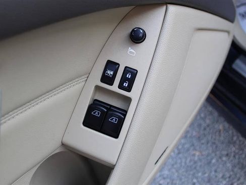 Used 2009 INFINITI G37 x Coupe w/ Premium Pkg AWD/4WD image 14