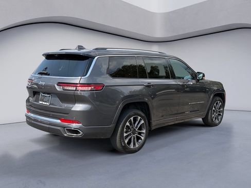 Used 2021 Jeep Grand Cherokee L Overland w/ Luxury Tech Group IV AWD/4WD image 5