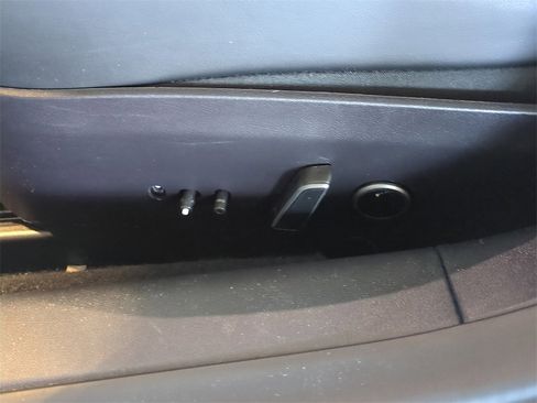 Used 2022 Tesla Model 3 Long Range image 21