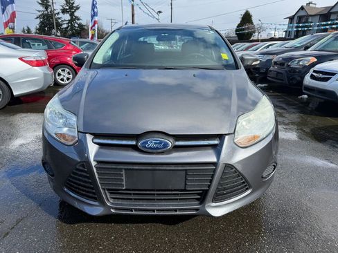 Used 2014 Ford Focus SE image 2