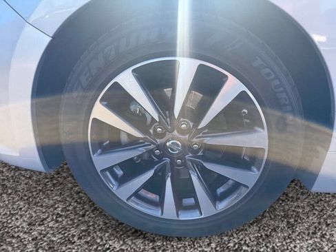 Used 2017 Nissan Altima 2.5 SV FWD image 14