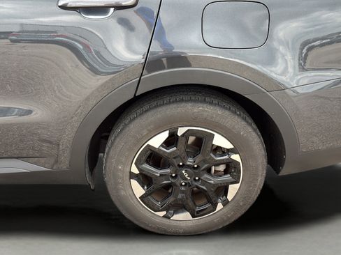 Used 2024 Kia Sorento S FWD image 31