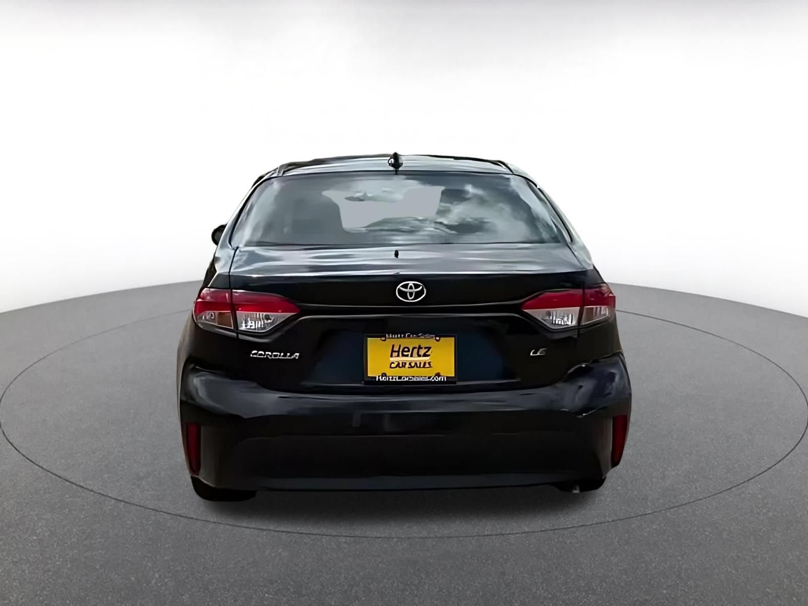 Used 2025 Toyota Corolla LE FWD image 6