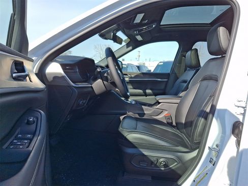 New 2026 Jeep Grand Cherokee L Limited image 6