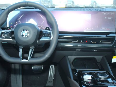 New 2026 BMW 530i xDrive w/ M Sport Package AWD/4WD image 18