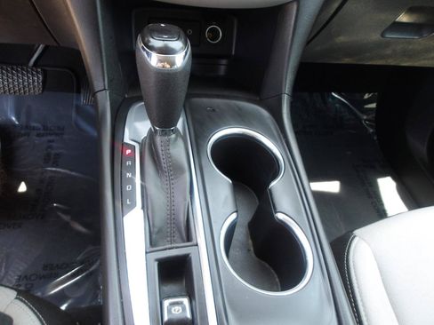 Used 2020 Chevrolet Equinox LS w/ LS Convenience Package FWD image 25