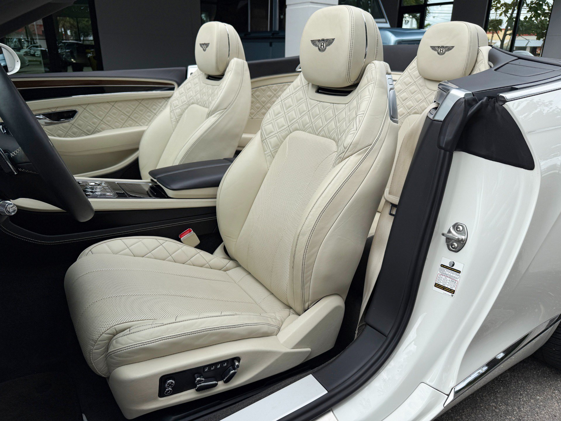 Used 2020 Bentley Continental GT AWD/4WD image 34