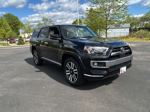 Used 2023 Toyota 4Runner Limited AWD/4WD image 8