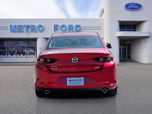 Used 2023 MAZDA MAZDA3 s FWD image 4