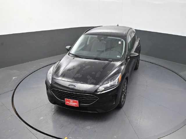 Used 2021 Ford Escape SE w/ SE Sport Appearance Package FWD image 24