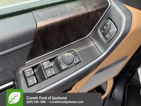 Used 2023 Ford F150 Lariat AWD/4WD image 23