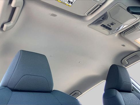 Used 2025 Toyota RAV4 XLE FWD image 14