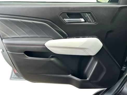 Used 2026 GMC Canyon AT4X image 17