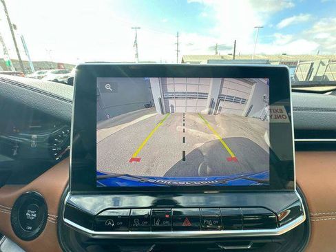 Certified 2024 Jeep Compass Limited image 19