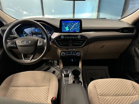 Used 2020 Ford Escape SE FWD image 9