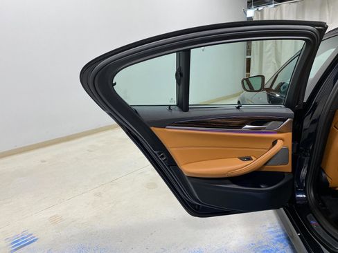 Certified 2023 BMW M550i xDrive w/ Executive Package image 22