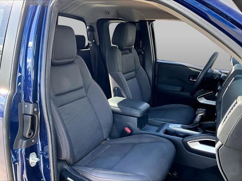Certified 2022 Nissan Frontier SV RWD image 9