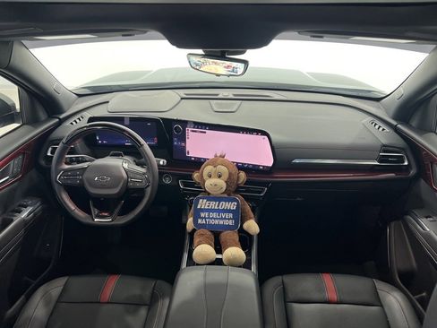 Used 2024 Chevrolet Traverse RS image 18