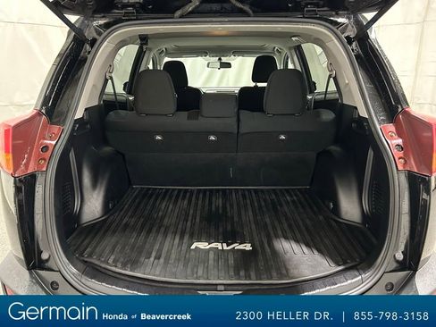 Used 2014 Toyota RAV4 XLE image 32